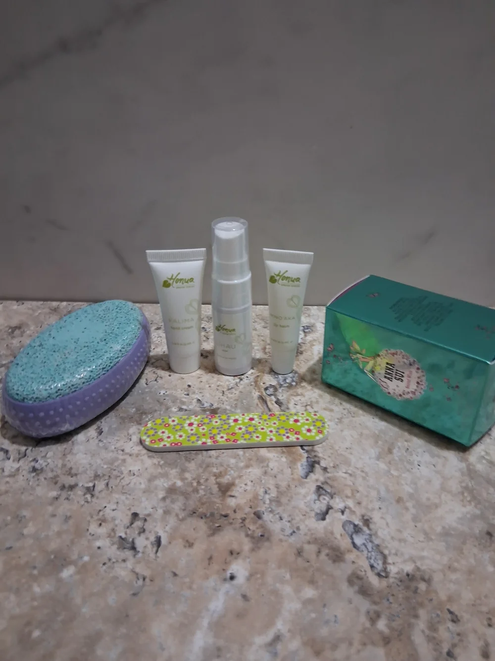 Beauty/Pamper Bundle - Picture 1 of 6